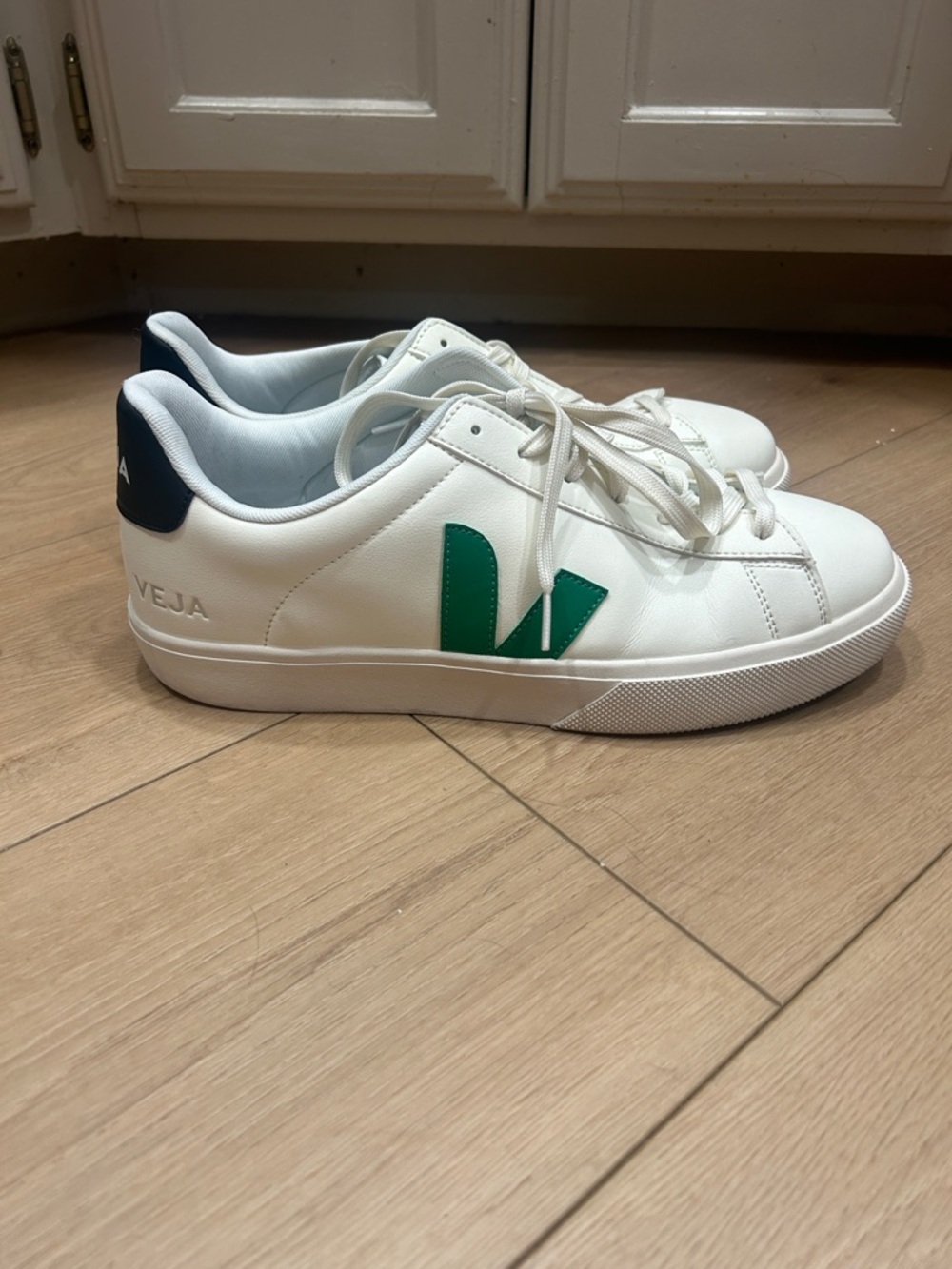 Veja Campo White Emeraude Green Black Sneakers Size 11.5